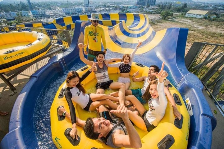 สวนน้ำวานา นาวา วอเตอร์จังเกิล (Vana Nava Water Jungle)